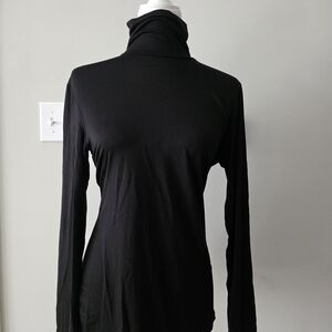 Uniqlo Heattech Black Turtleneck Thin Layer